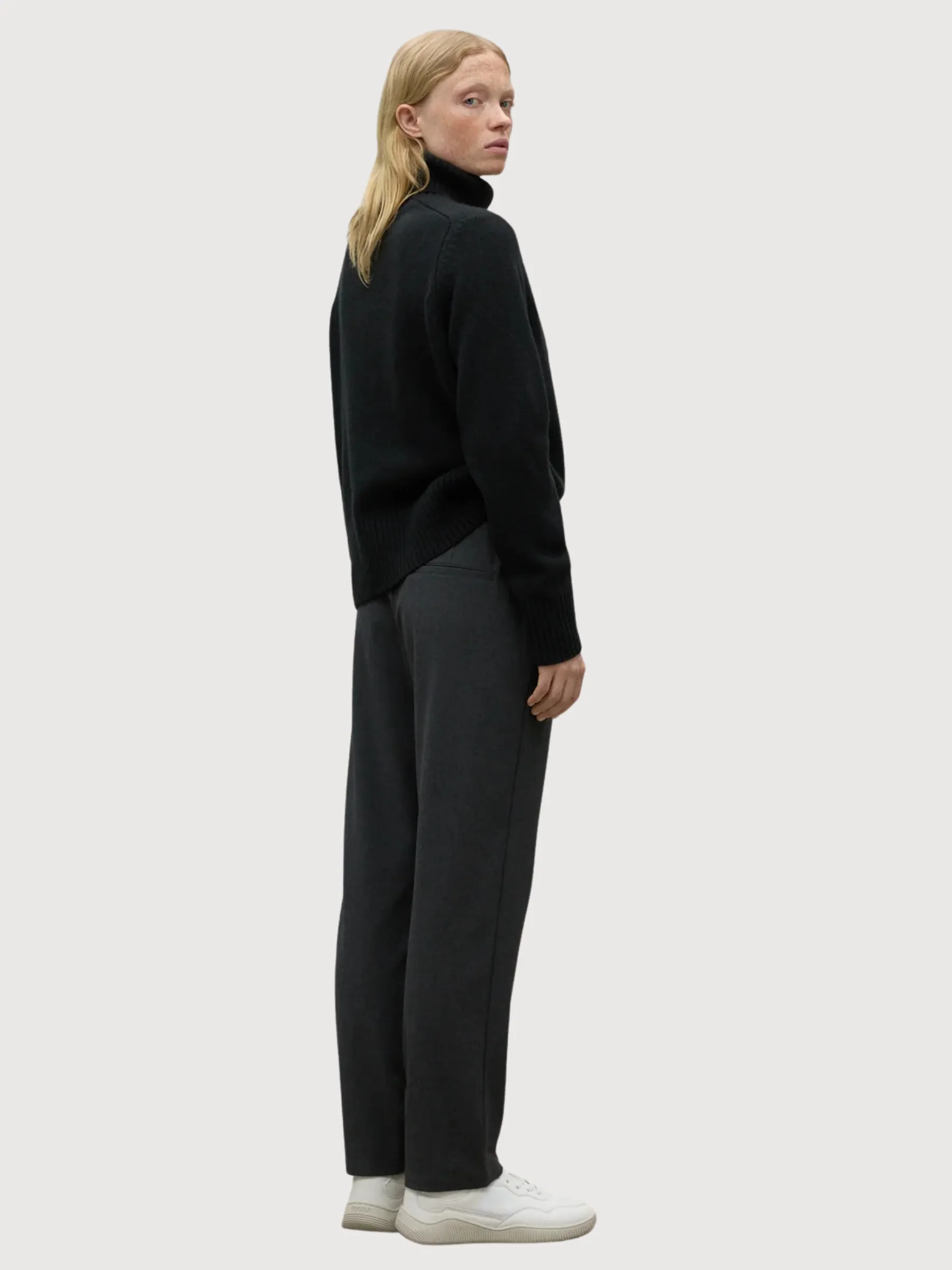 Gaya Dark Grey Woman Trousers | Ecoalf