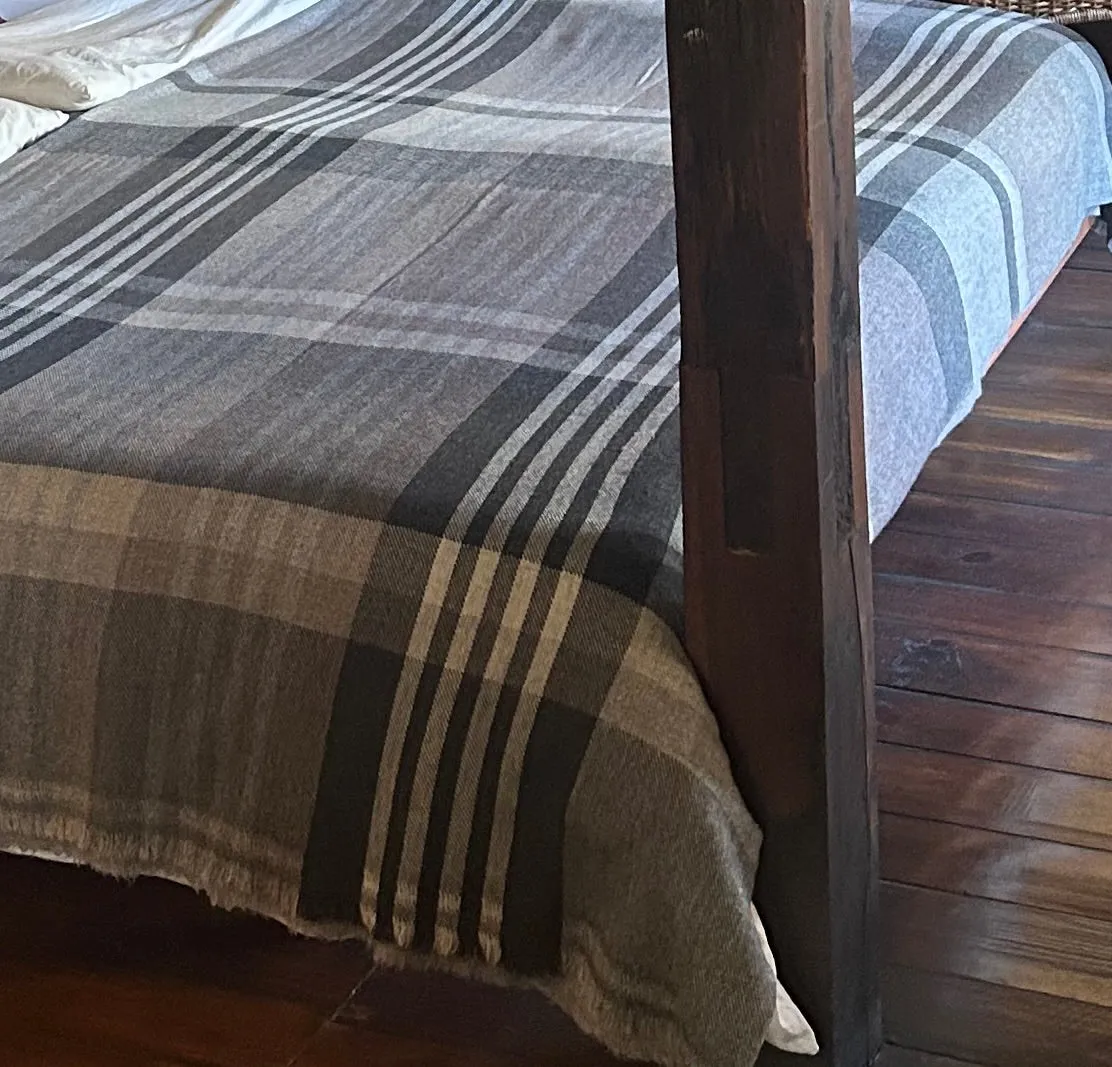 Light Weight Mixed Wool Blanket