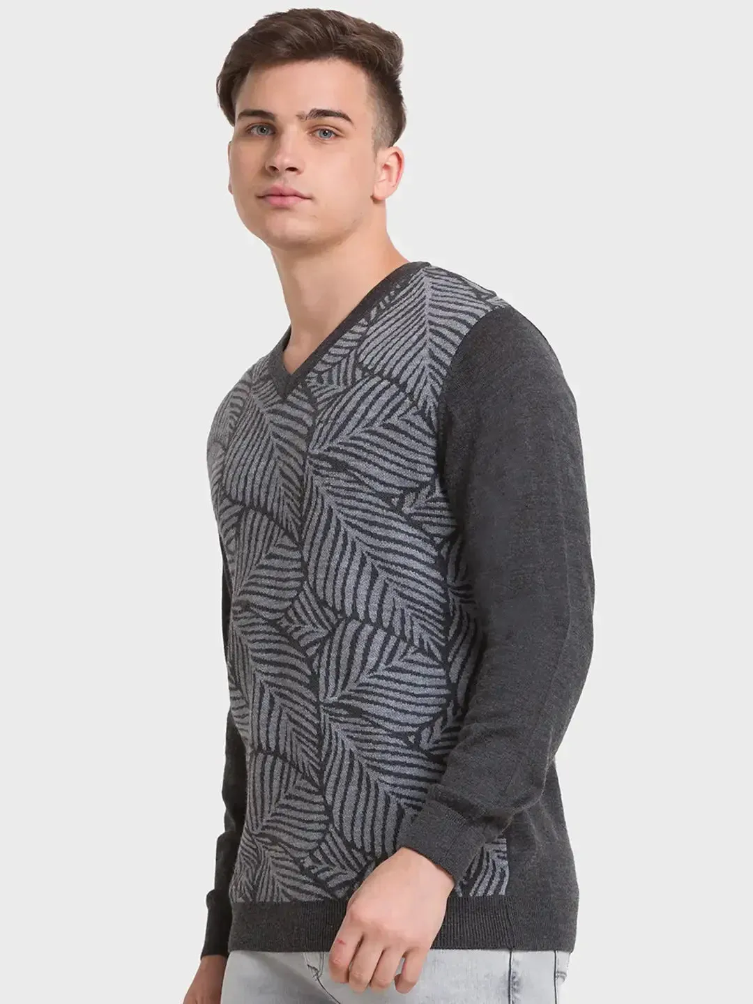 Men Grey Tailored Fit Jacquard Merino Wool Acrylic Blend Full Sleeve V Neck Collar Sweaters