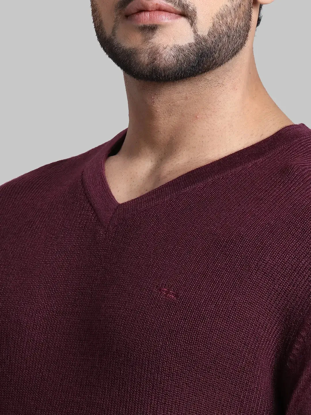 Men Maroon Tailored Fit Structure Acrylic Wool Blend Full Sleeve V Neck Collar Sweaters