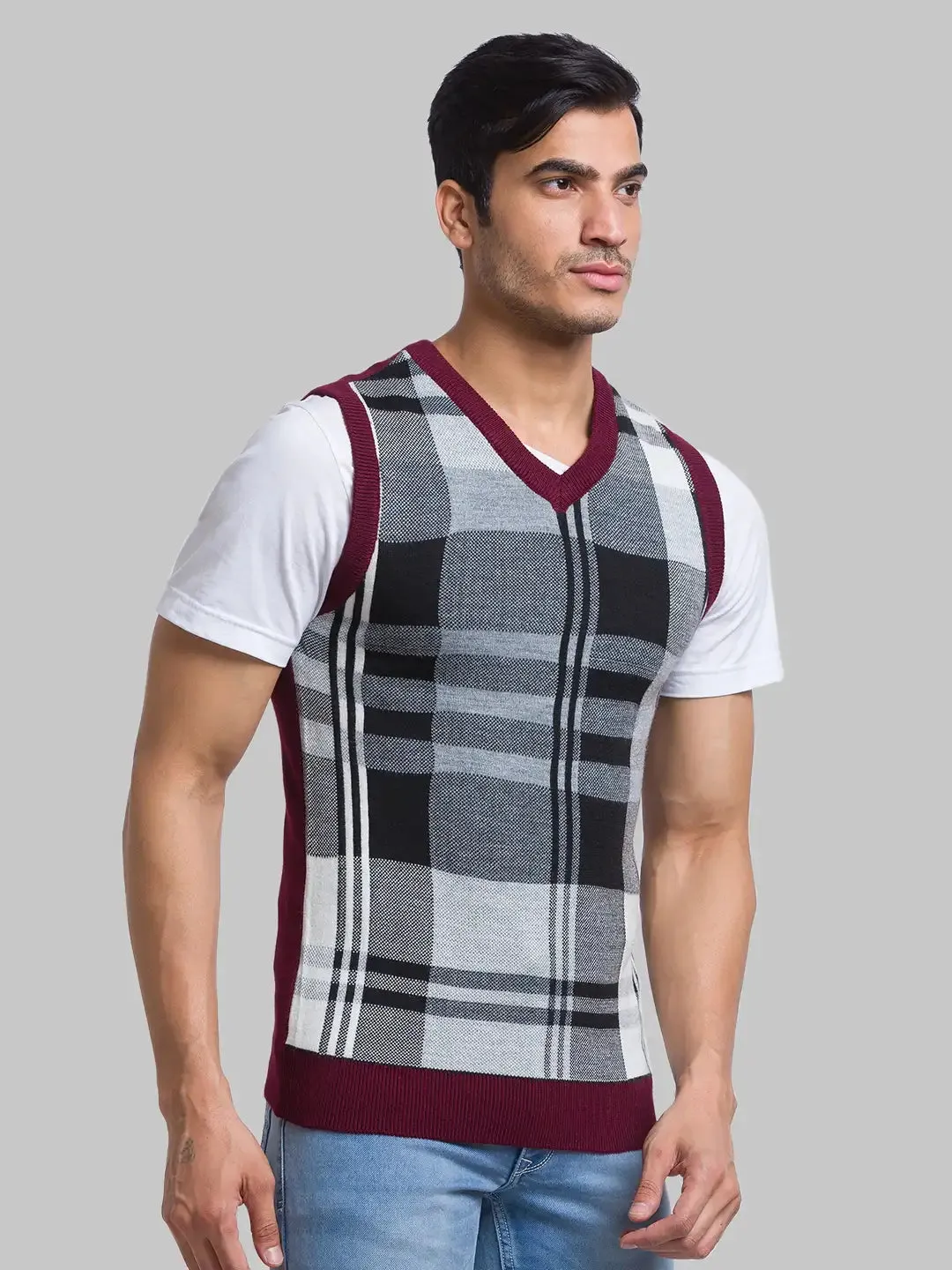 Men Maroon Yarn Dyed Acrylic Blend Sleeveless Sweaters