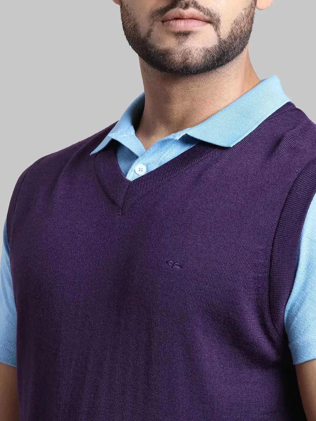 Men Violet Classic Fit Solid Wool Blend Sleeveless V Neck Collar Sweaters