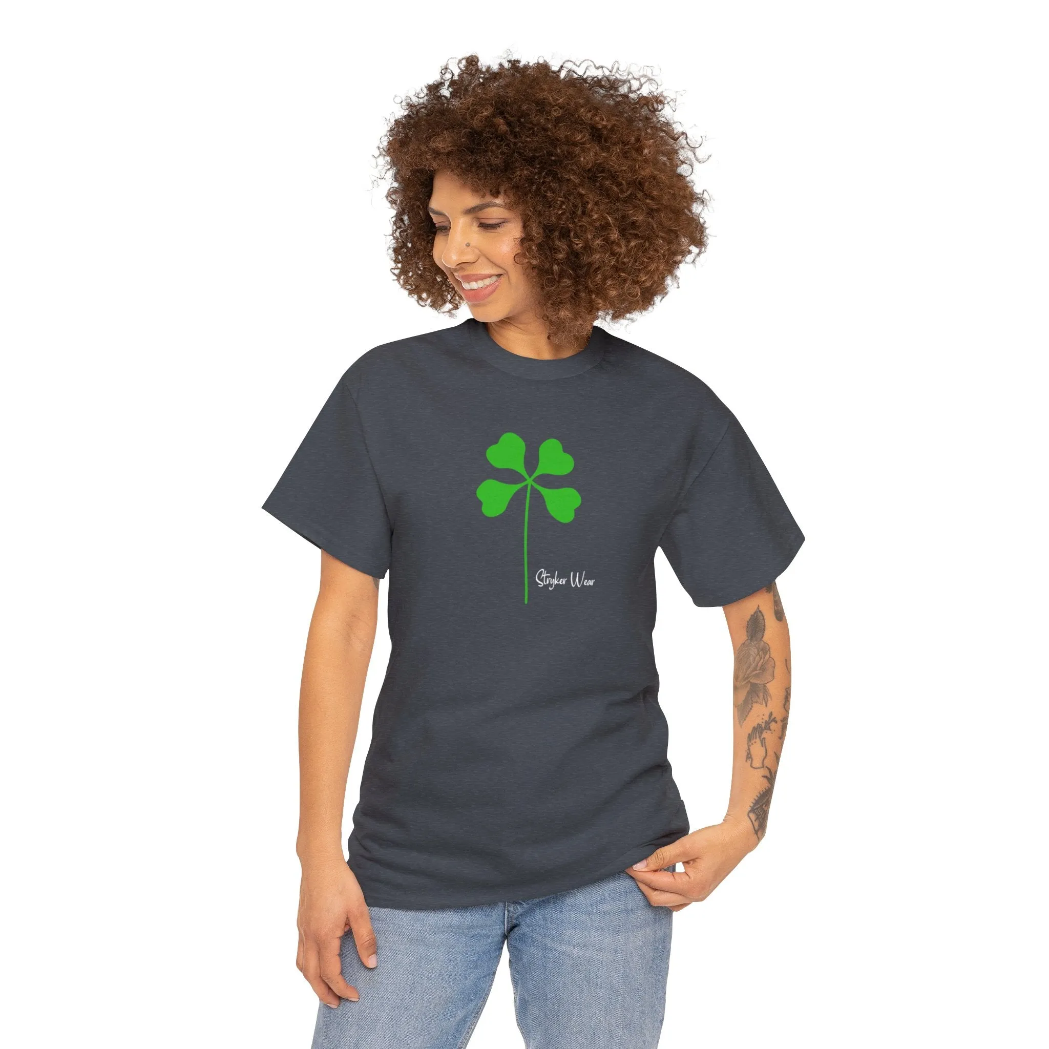 Simple Green Clover | Unisex Heavy Cotton Tee