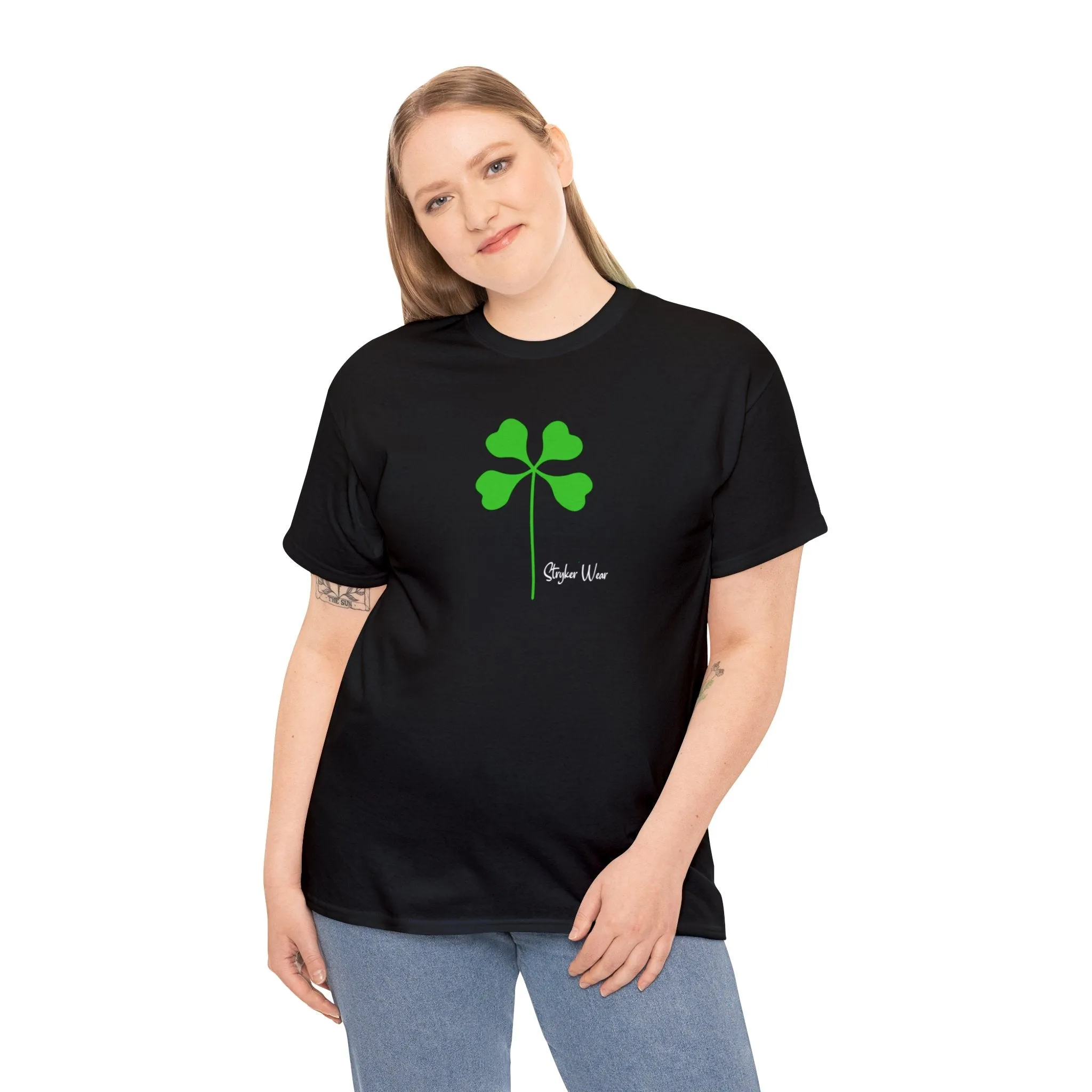 Simple Green Clover | Unisex Heavy Cotton Tee