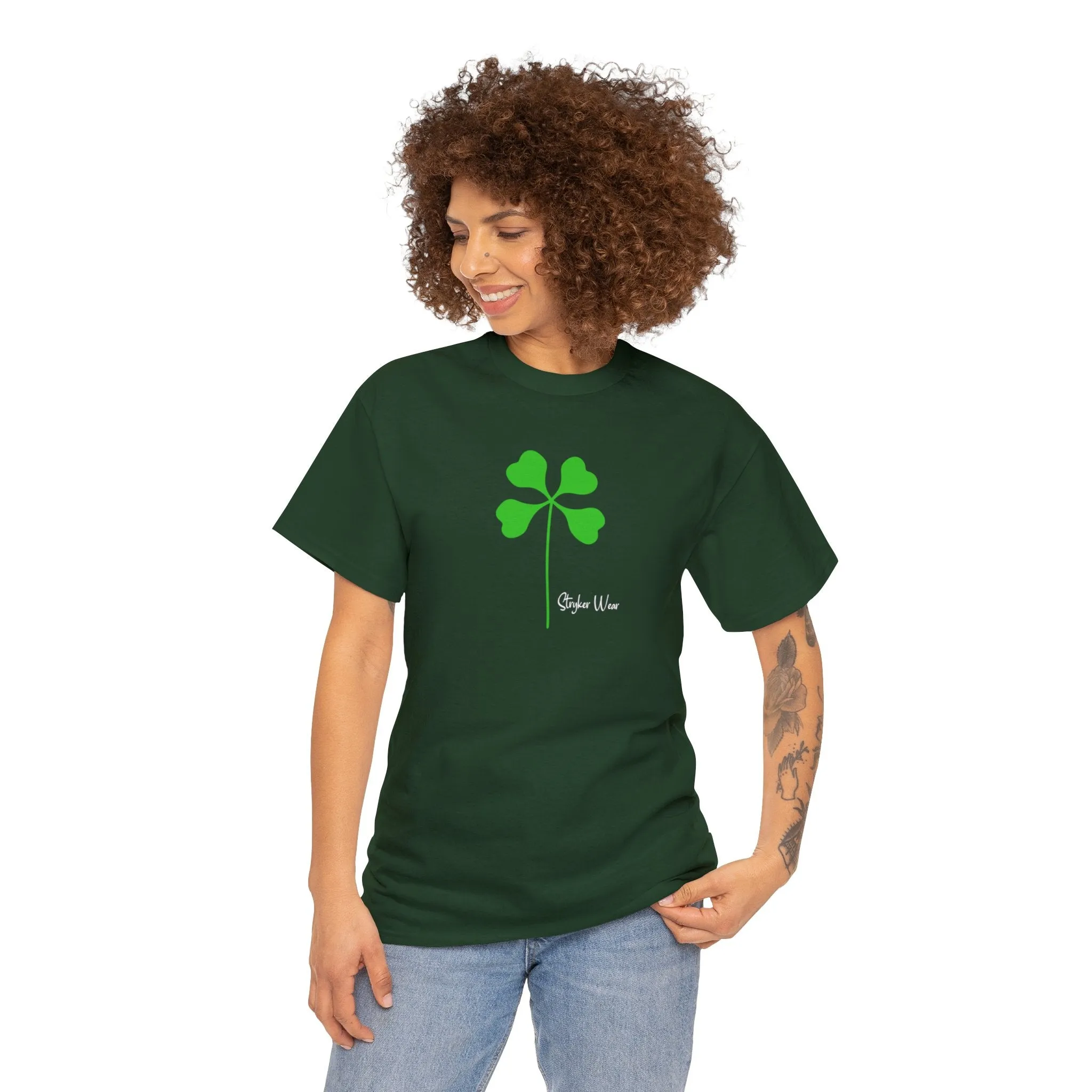 Simple Green Clover | Unisex Heavy Cotton Tee