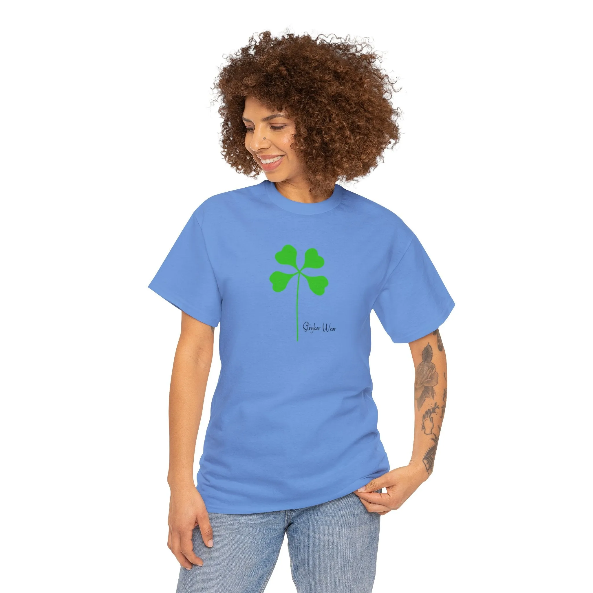 Simple Green Clover | Unisex Heavy Cotton Tee