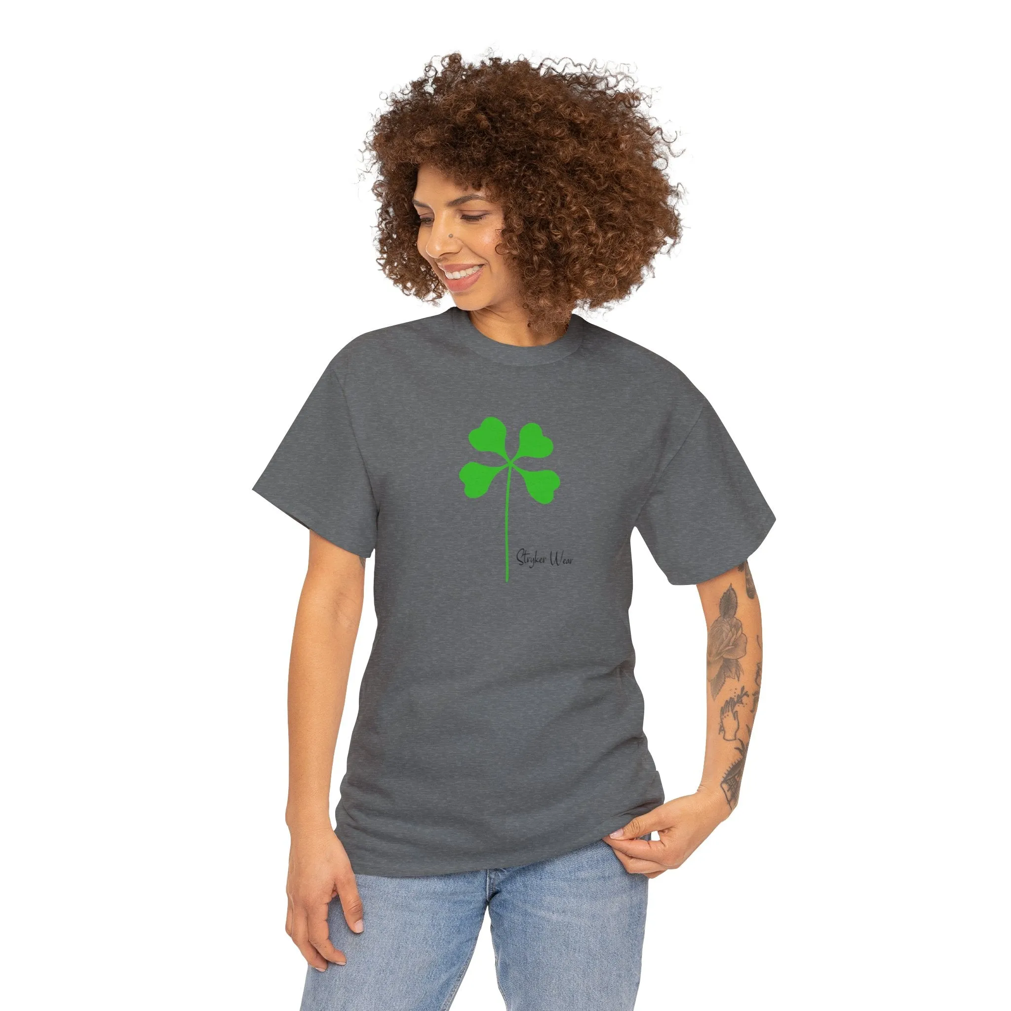 Simple Green Clover | Unisex Heavy Cotton Tee