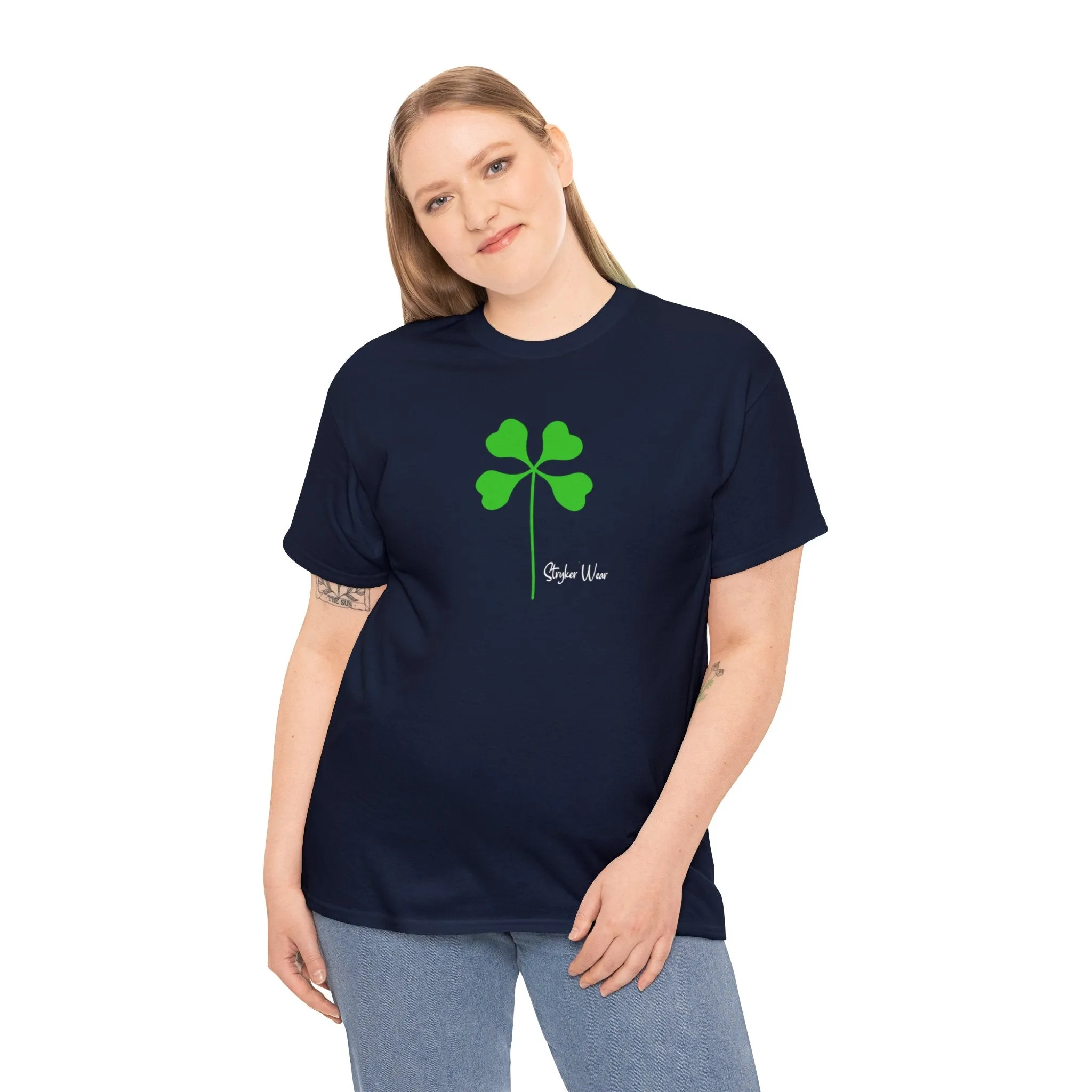 Simple Green Clover | Unisex Heavy Cotton Tee