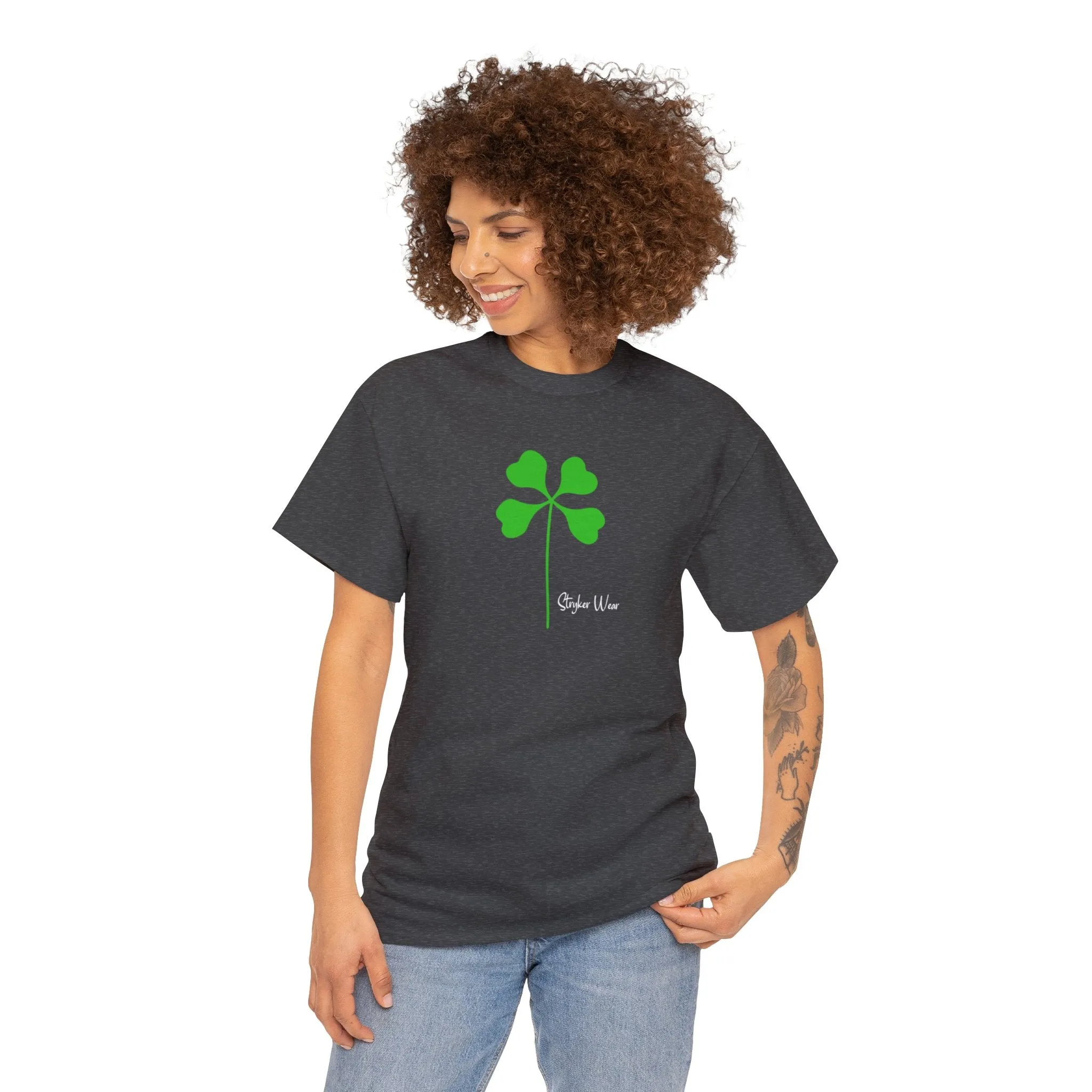 Simple Green Clover | Unisex Heavy Cotton Tee