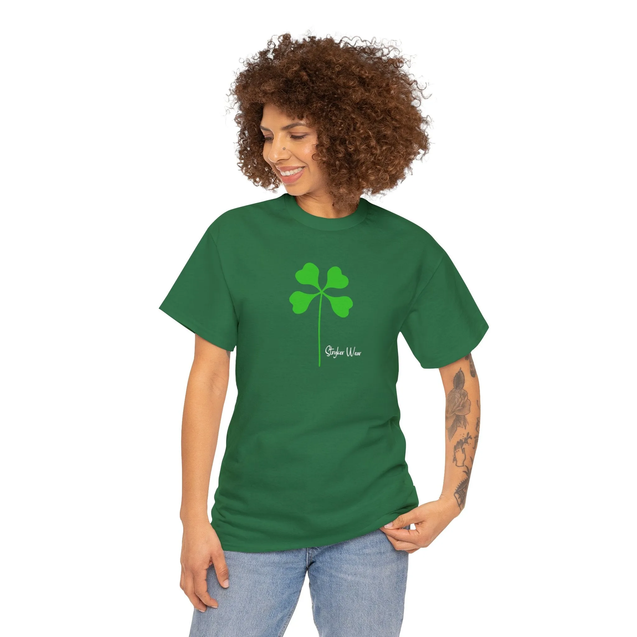 Simple Green Clover | Unisex Heavy Cotton Tee