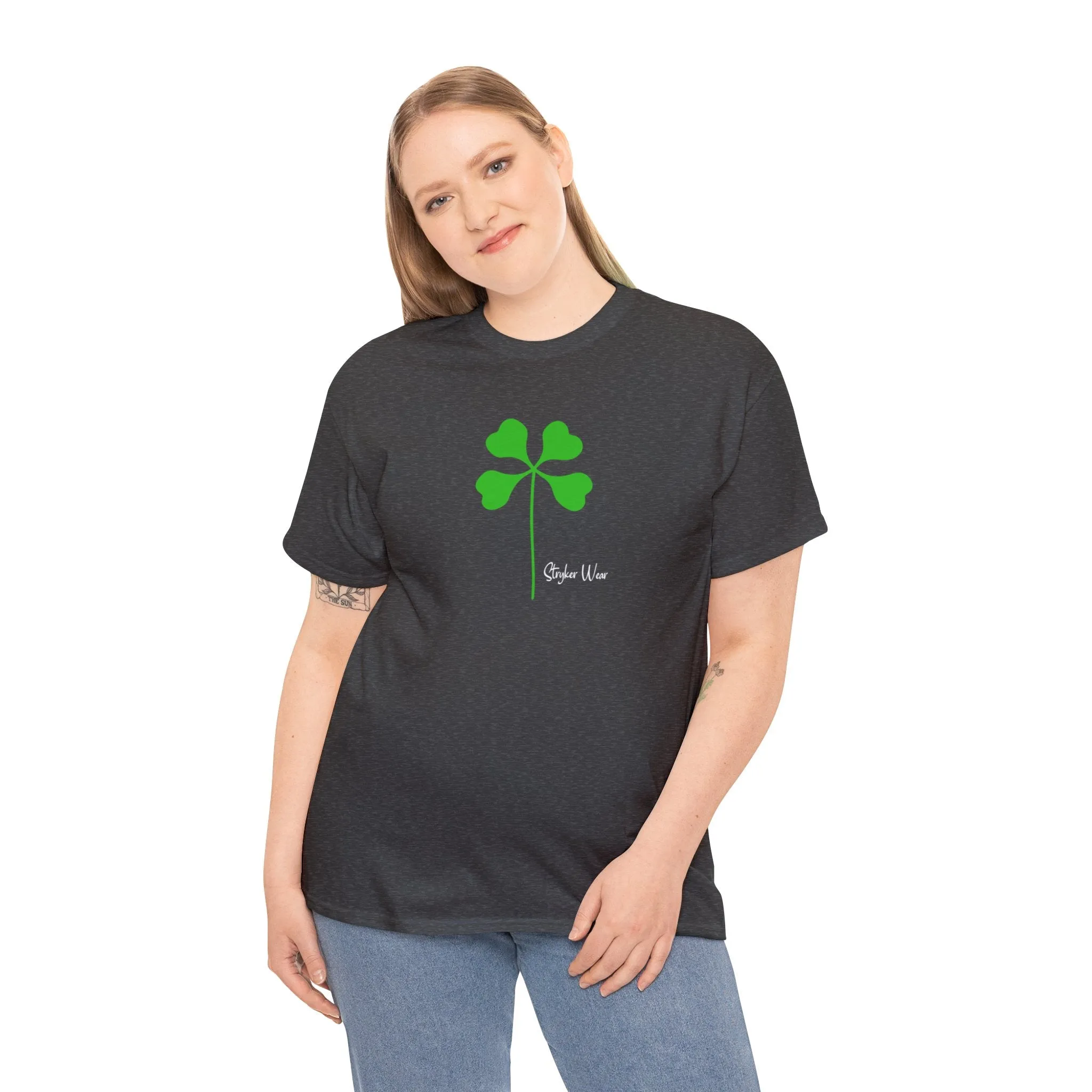 Simple Green Clover | Unisex Heavy Cotton Tee