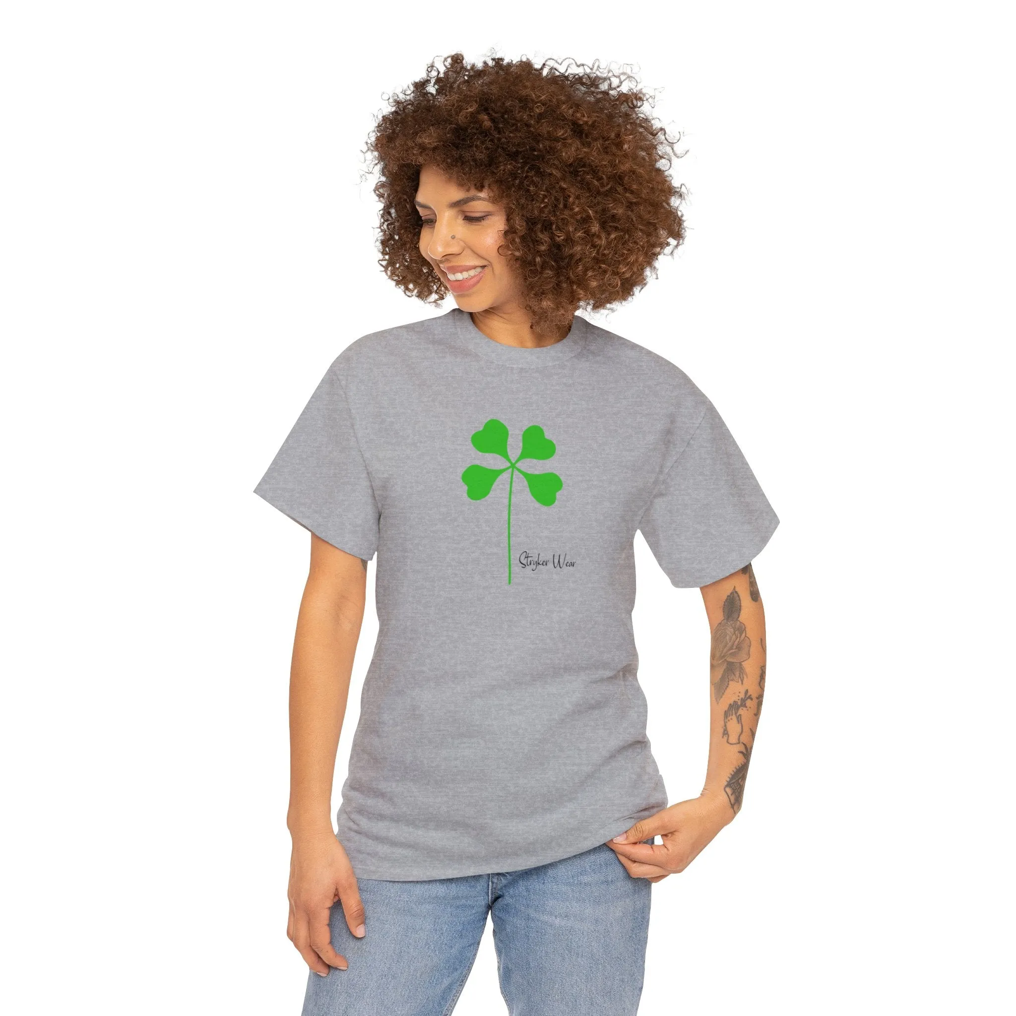 Simple Green Clover | Unisex Heavy Cotton Tee