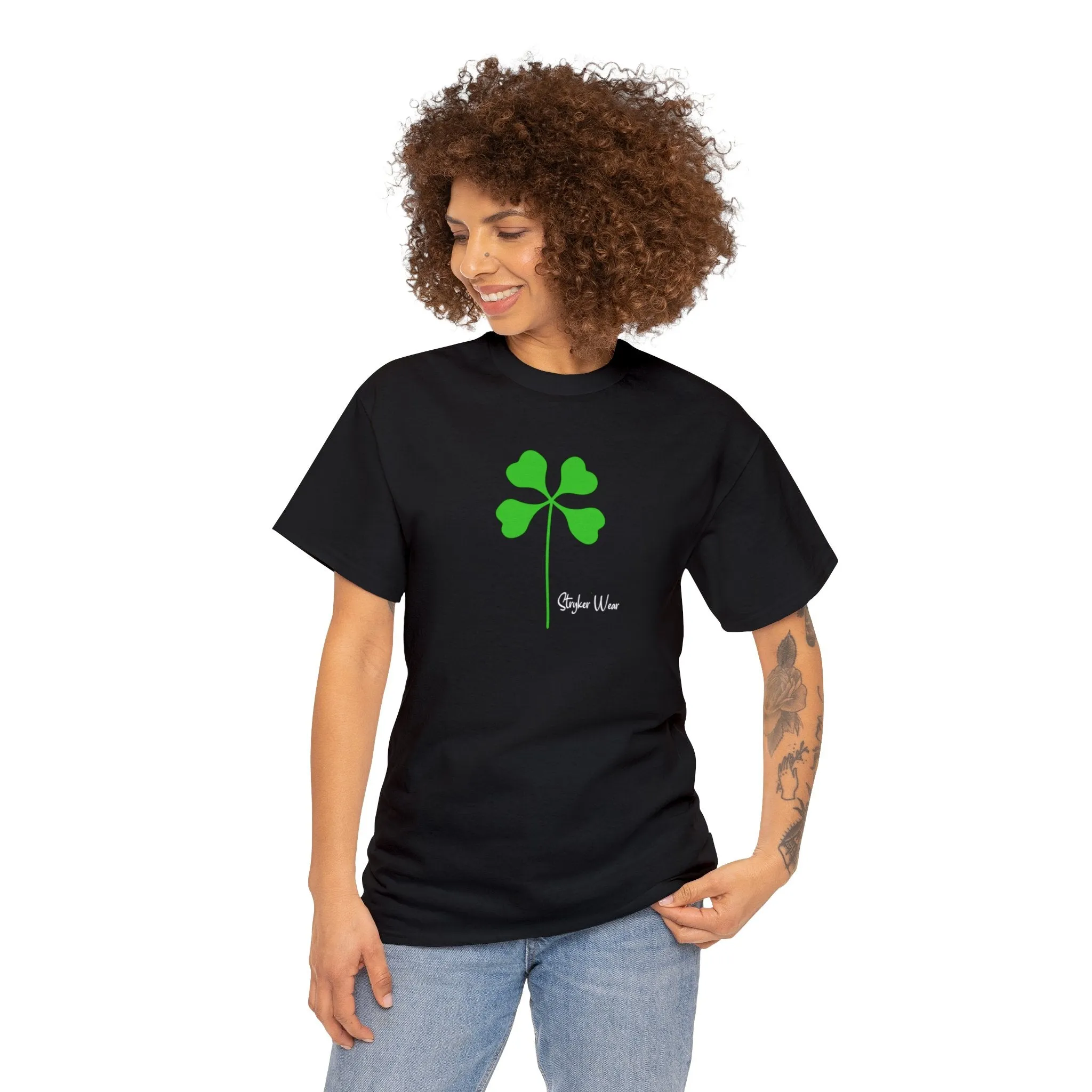 Simple Green Clover | Unisex Heavy Cotton Tee