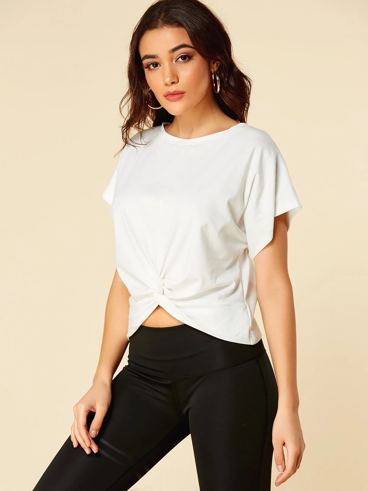 Wholesale Round Neck Plain Twist Short Sleeve White T-Shirts
